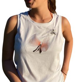 Ribbon bow pin T-shirt