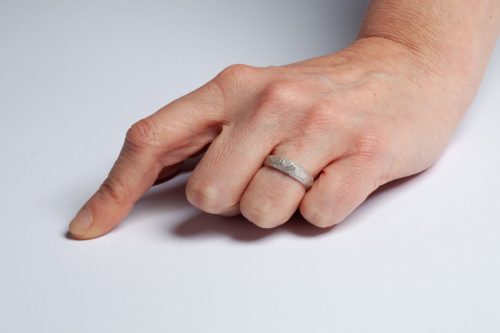 Kőszikla karikagyűrű