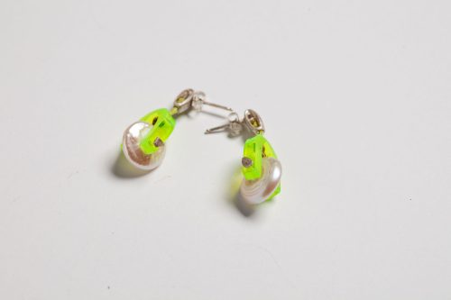 Neon plexi, pearl earring