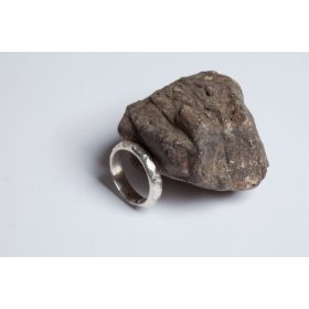 Rolling hills wedding ring